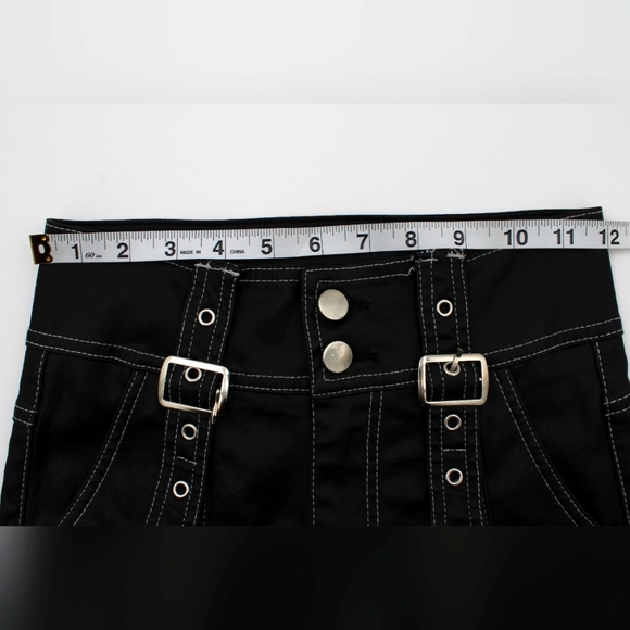 Women's XS Black Faux Leather Flare Pants - Picture 5 of 9